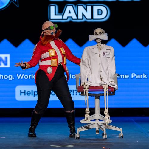 Dr. Eggman (onstage), Maria Robotnik (video), Gerald Robotnik (portrayed with Skeleton) from Sonic
Cosplayer: MaveyWavie
https://linktr.ee/MaveyWavie
