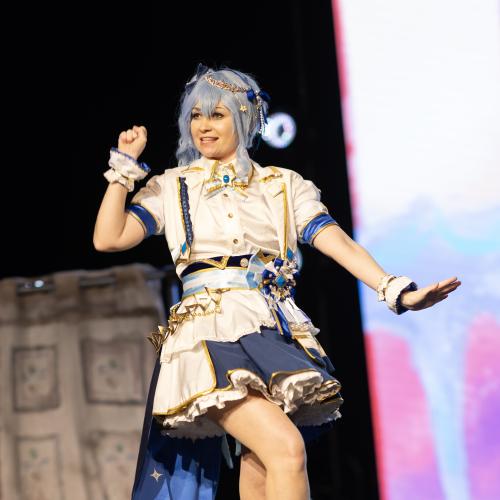 Hoshimachi Suisei from Hololive
Cosplayer: Hanah FCRP
https://www.instagram.com/hanah_fcrp/